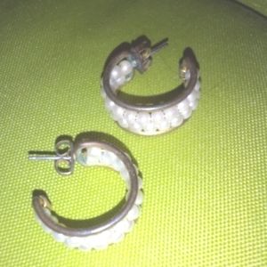 Vintage "Avon" Women's Bronze Toned Pearl Half Hoop Push Back Earrings